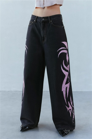 Tribal Desenli Pembe Yıkamalı Jean