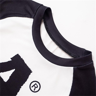 Y2k  A Design Tech Crop Top