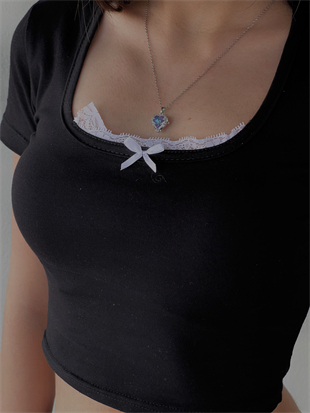 Y2k Siyah Kurdele Detaylı Crop Bluz