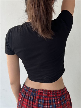 Y2k Siyah Kurdele Detaylı Crop Bluz