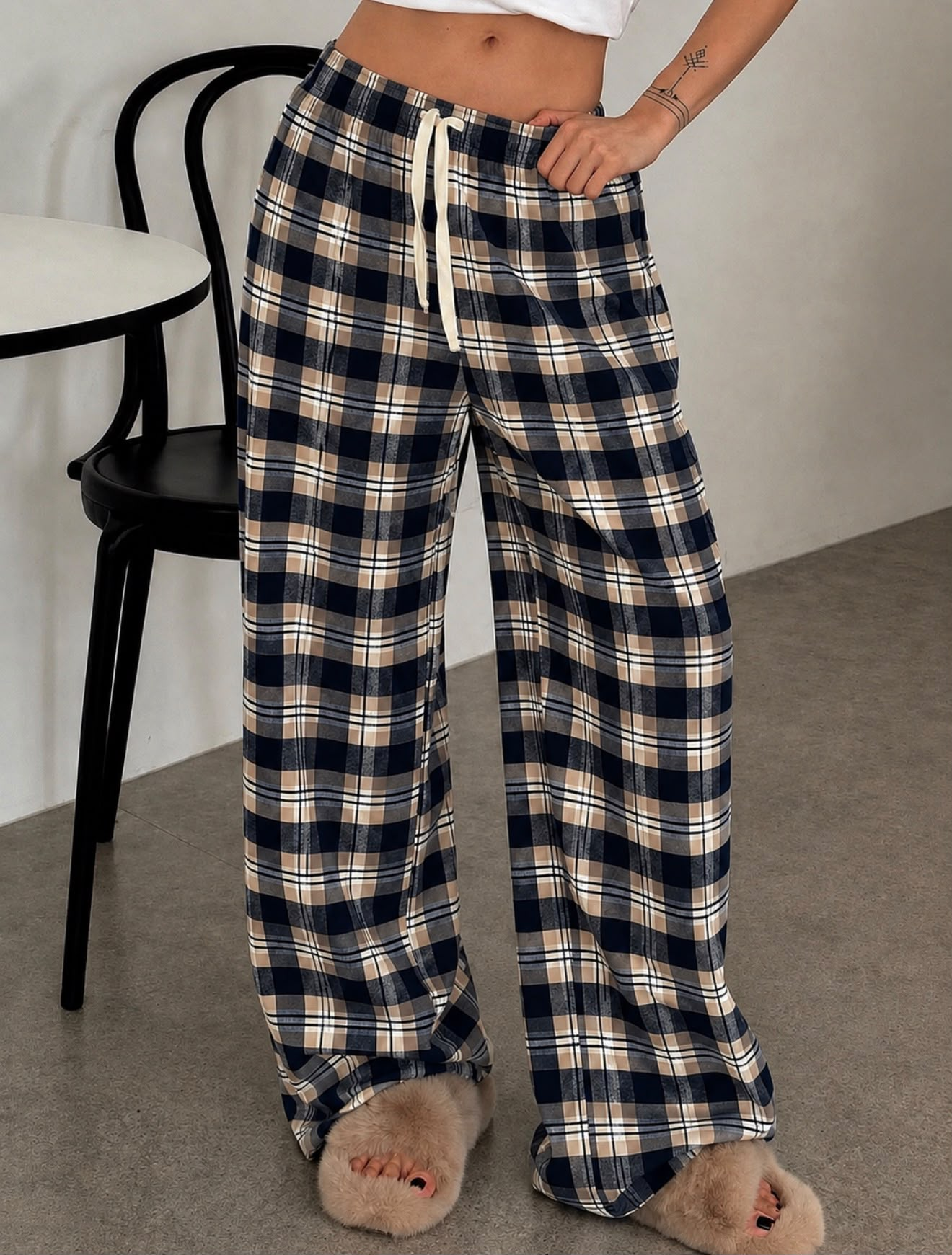 Baggy Unisex Ekose Eşofman Altı - Krem Lacivert