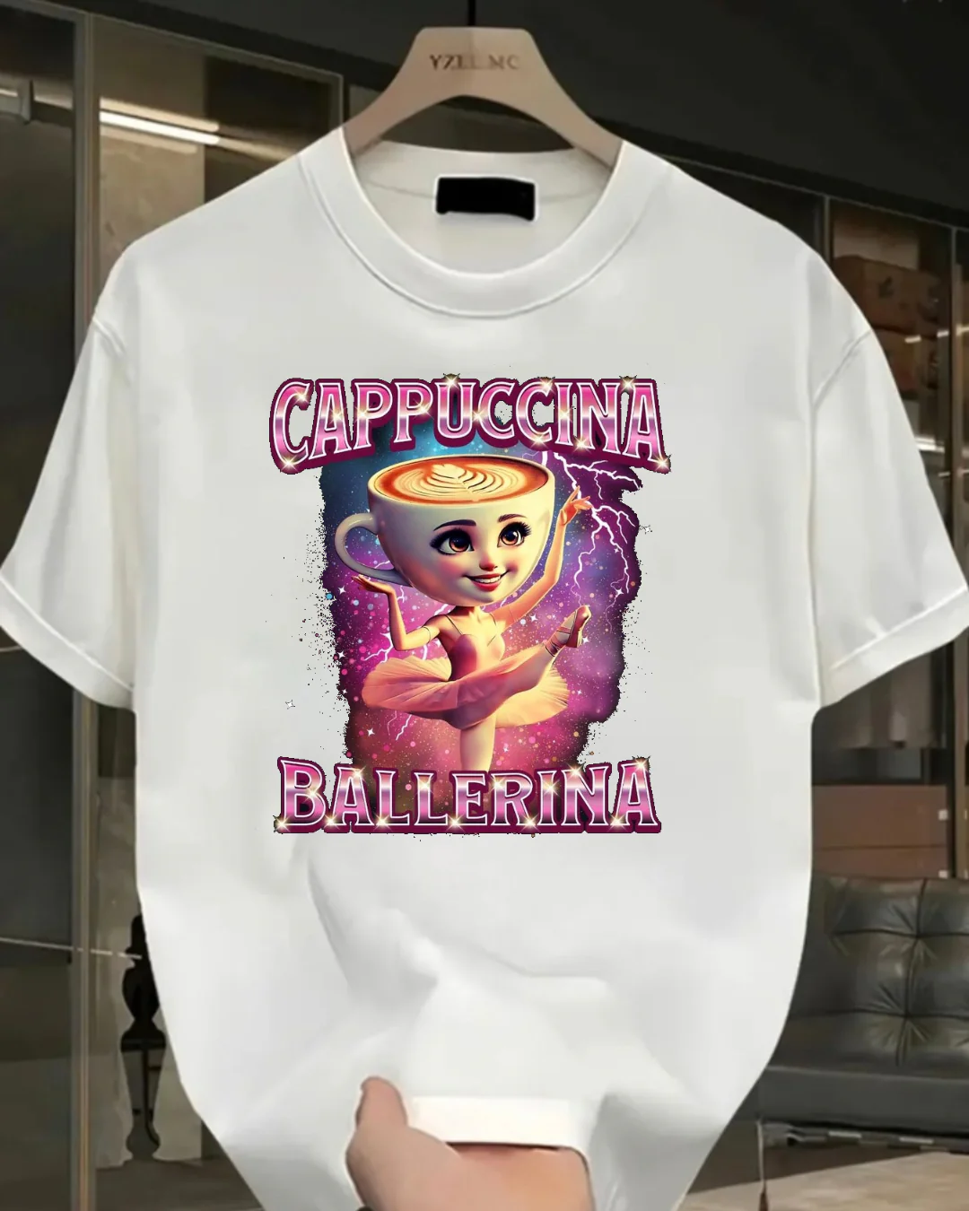 Beyaz Cappuccino Ballerina Baskılı Yıkamalı Vintage Unisex Oversize T-Shirt