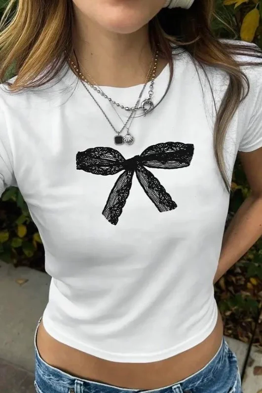 Beyaz Lace Bow Graphic Crop