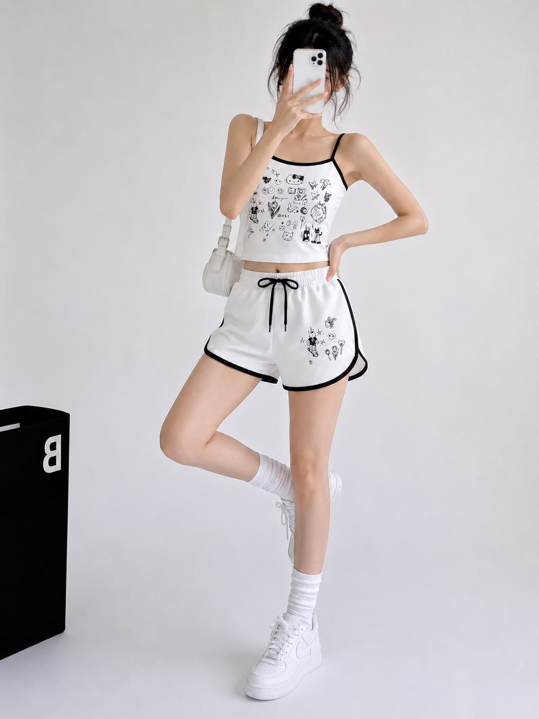 Beyaz Sweet Cherry Askılı Şort Takım