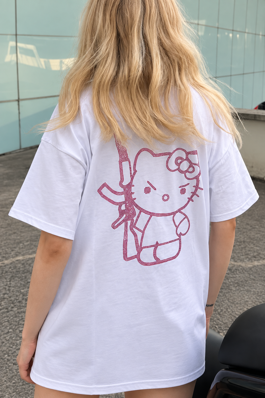 Beyaz Taşlı Hello Kitty Premium Oversize T-shirt