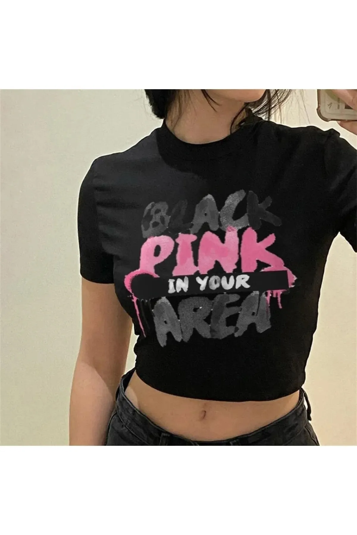 Black Pink Baskılı Crop T-shirt