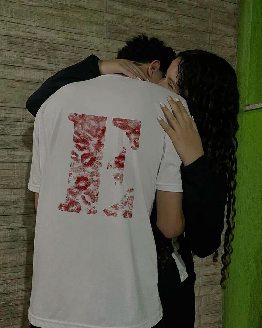 E Harfi Kiss Detail Oversize Unisex T-shirt