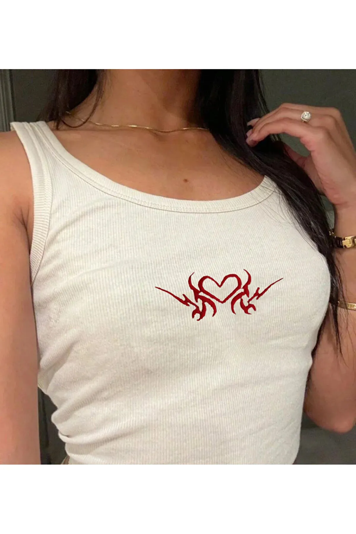 Gothic Heart Nakışlı Beyaz Halter Yaka Kaşkorse Crop Top