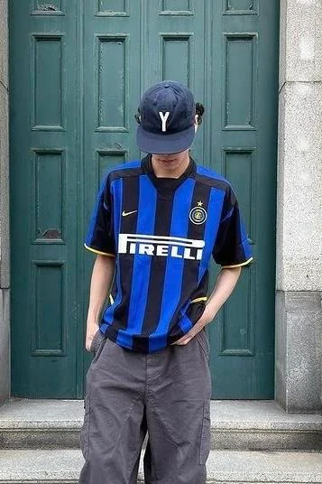 Mavi Siyah Çubuklu Inter Milan Jersey T-Shirt