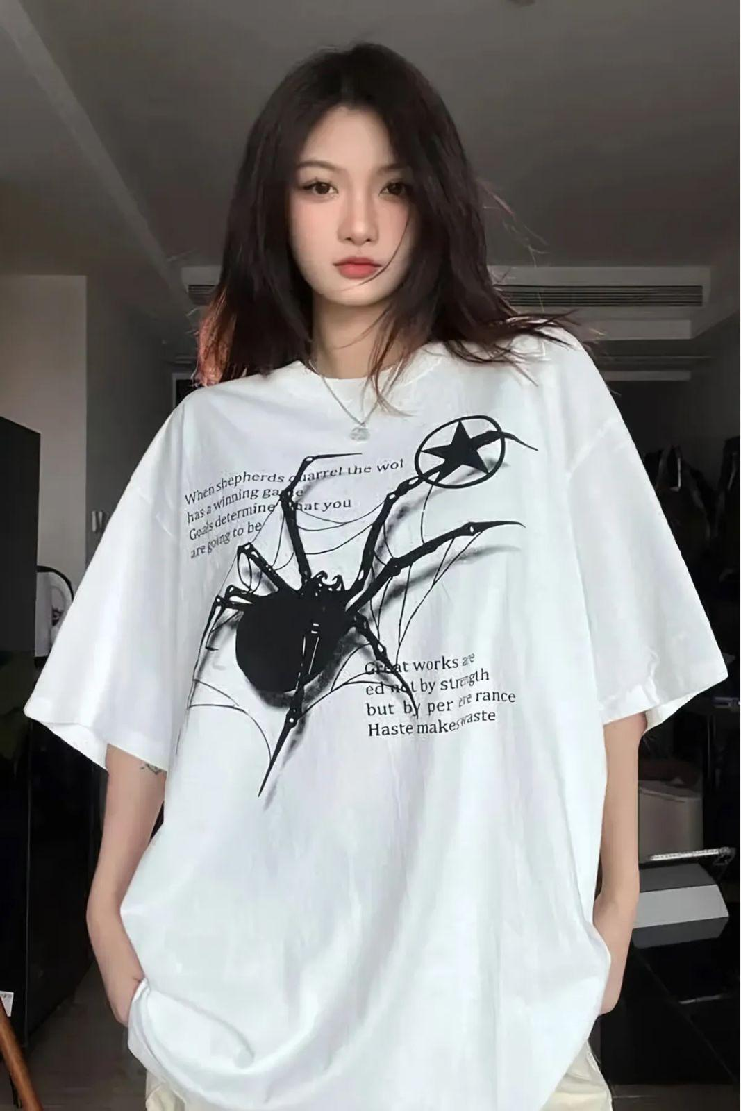 White Spider Detail Oversize Unisex T-shirt