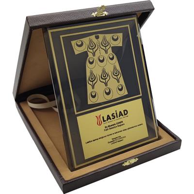 Deri Kutulu Kristal Plaket M4
