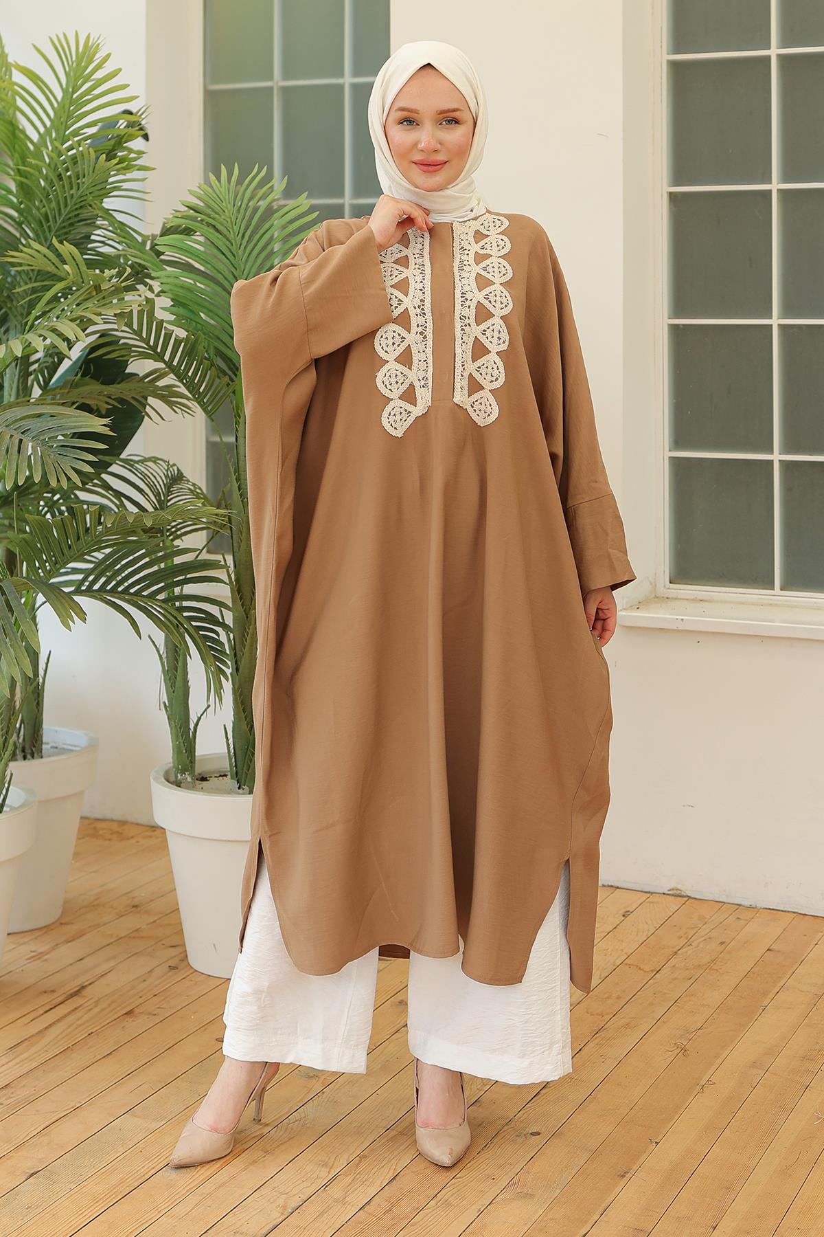 ARMİNE TREND Dantel Desenli Salaş Kesim Tunik Camel 24YT463