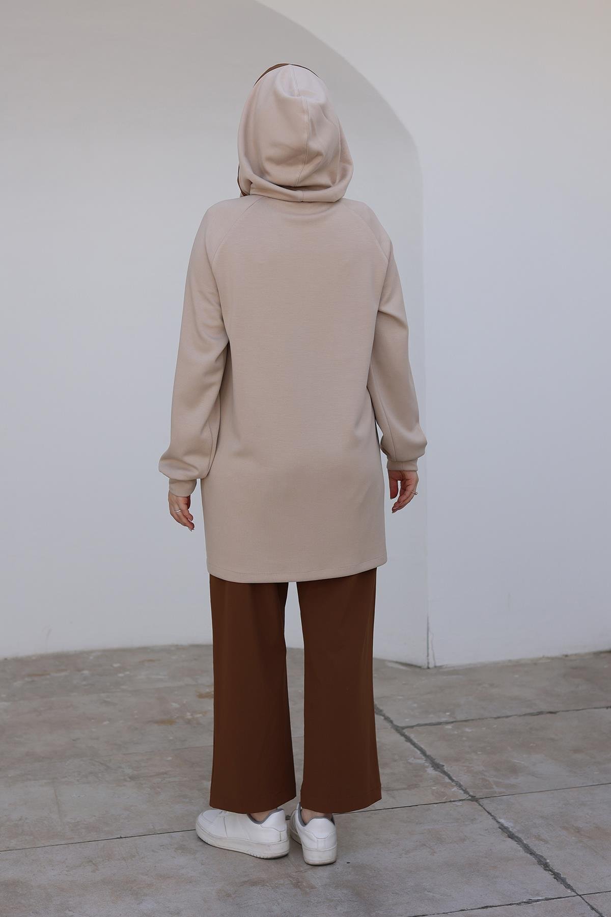ARMİNE TREND Kapüşonlu Kolları Ribanalı Pantolonlu İkili Takım-Bej 24KT625 ARMİNE TREND Kapüşonlu Kolları Ribanalı Pantolonlu İkili Takım-Bej 24KT625
