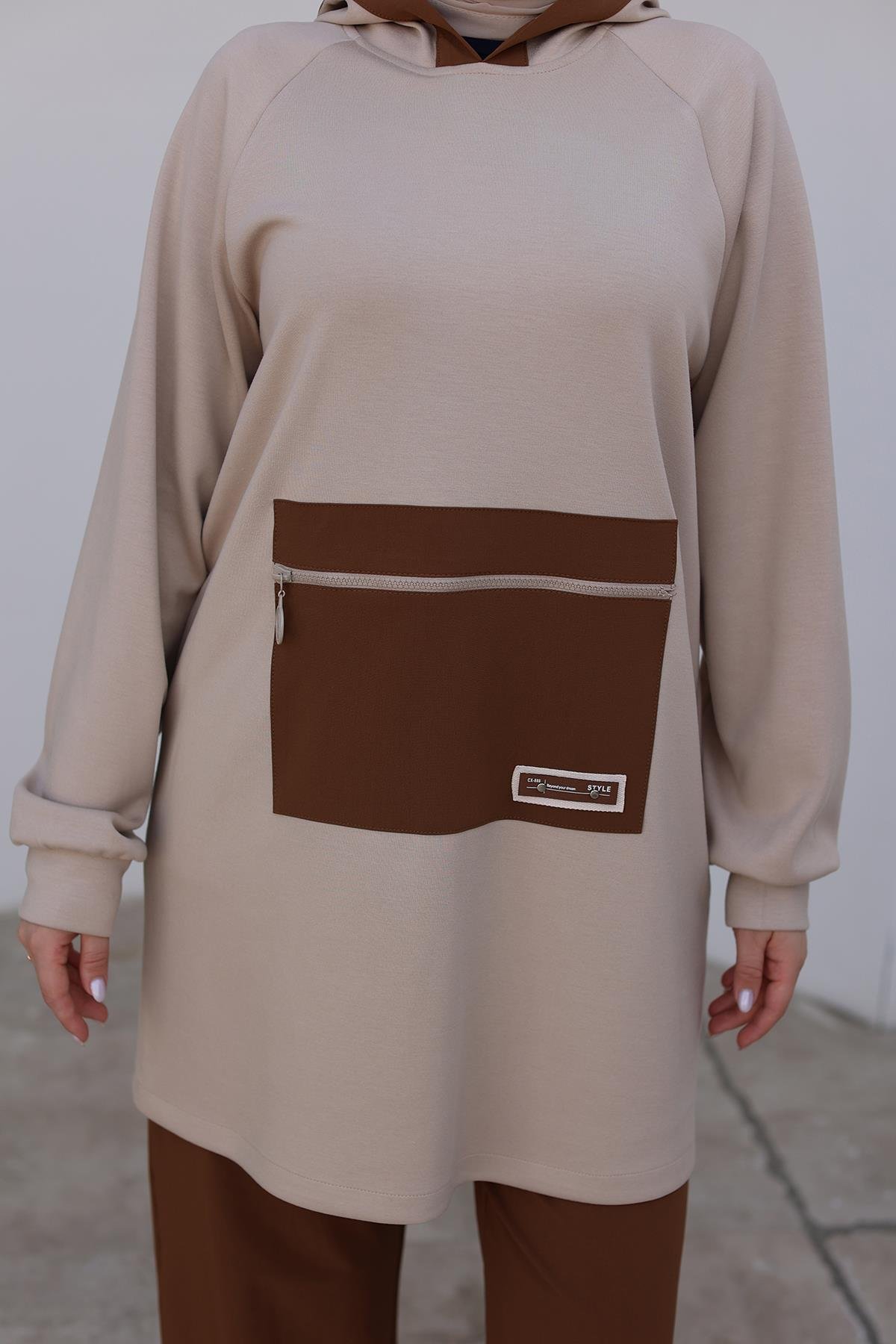 ARMİNE TREND Kapüşonlu Kolları Ribanalı Pantolonlu İkili Takım-Bej 24KT625 ARMİNE TREND Kapüşonlu Kolları Ribanalı Pantolonlu İkili Takım-Bej 24KT625
