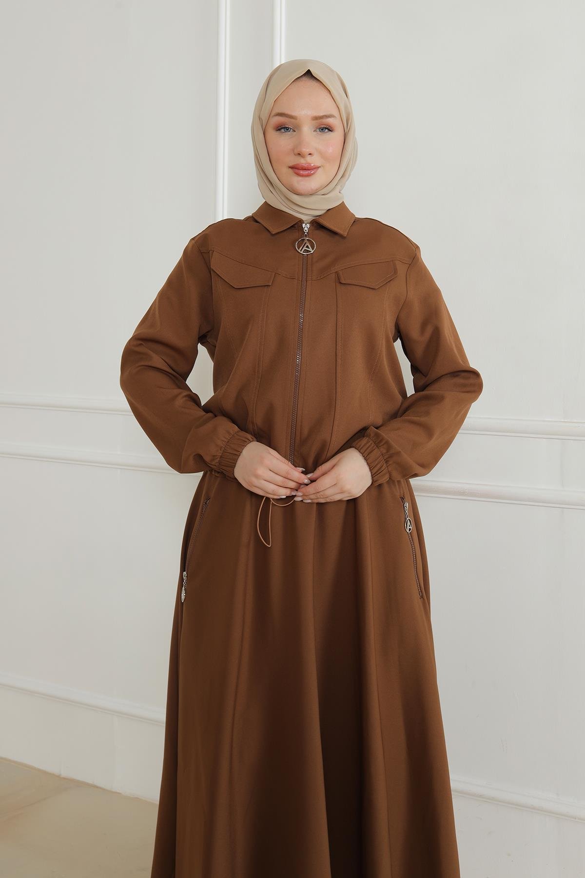ARMİNE TREND Kolları Lastikli Gömlek Yakalı İkili Takım-Kahverengi 24KT681 ARMİNE TREND Kolları Lastikli Gömlek Yakalı İkili Takım-Kahverengi 24KT681