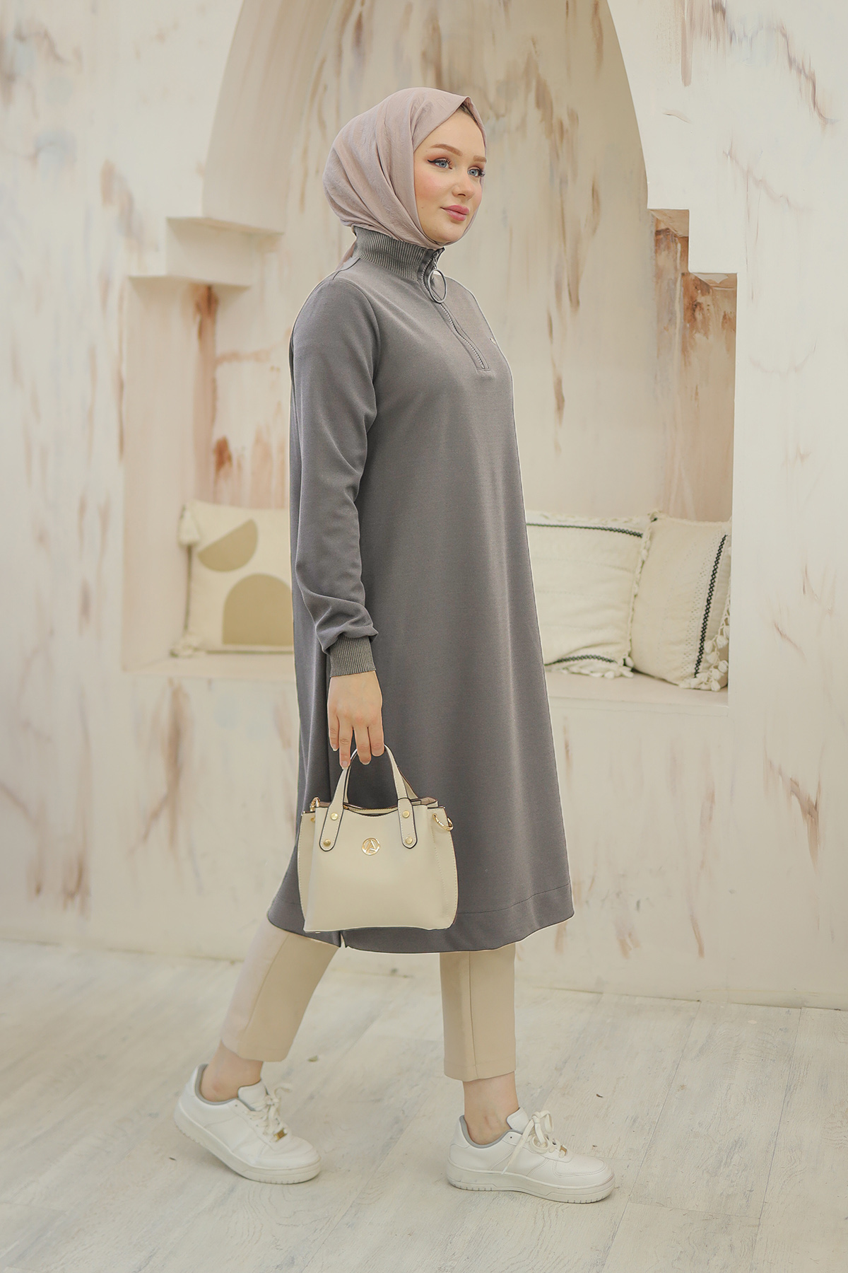 ARMİNE TREND Kolları Ribanalı Yarım Fermuarlı Tunik Gri 24KT436 ARMİNE TREND Kolları Ribanalı Yarım Fermuarlı Tunik Gri 24KT436