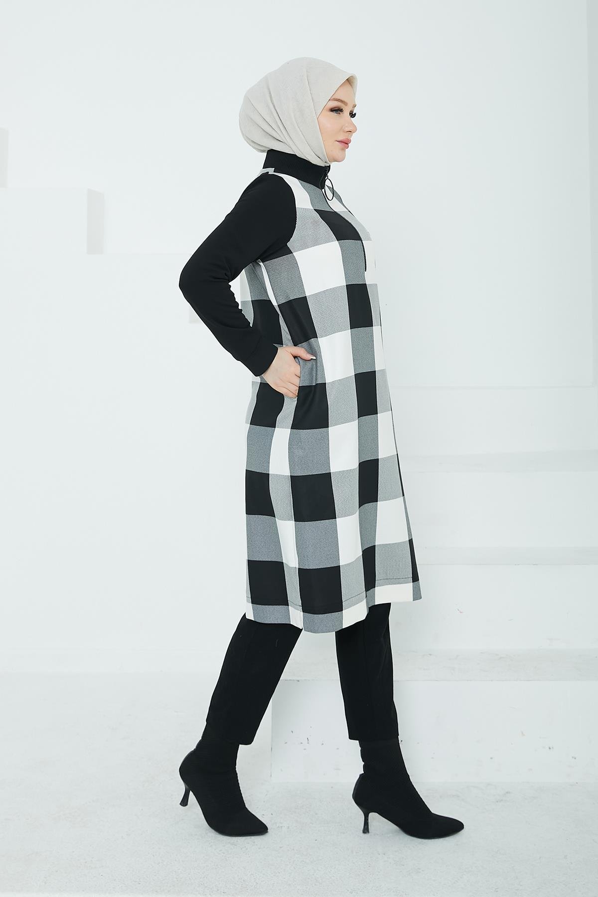 ARMİNE TREND Kolları ve Yakası Ribanalı Yarım Fermuarlı Tunik-Siyah - Beyaz 24KT482 ARMİNE TREND Kolları ve Yakası Ribanalı Yarım Fermuarlı Tunik-Siyah - Beyaz 24KT482