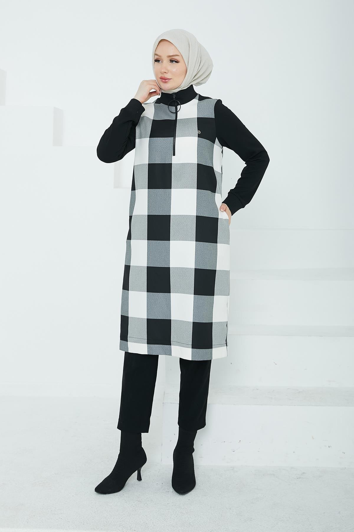 ARMİNE TREND Kolları ve Yakası Ribanalı Yarım Fermuarlı Tunik-Siyah - Beyaz 24KT482 ARMİNE TREND Kolları ve Yakası Ribanalı Yarım Fermuarlı Tunik-Siyah - Beyaz 24KT482