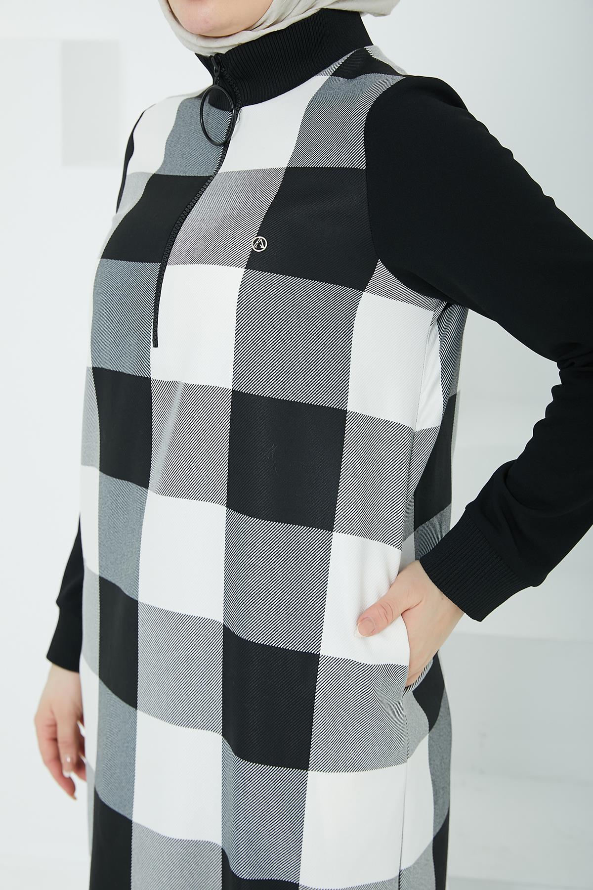 ARMİNE TREND Kolları ve Yakası Ribanalı Yarım Fermuarlı Tunik-Siyah - Beyaz 24KT482 ARMİNE TREND Kolları ve Yakası Ribanalı Yarım Fermuarlı Tunik-Siyah - Beyaz 24KT482