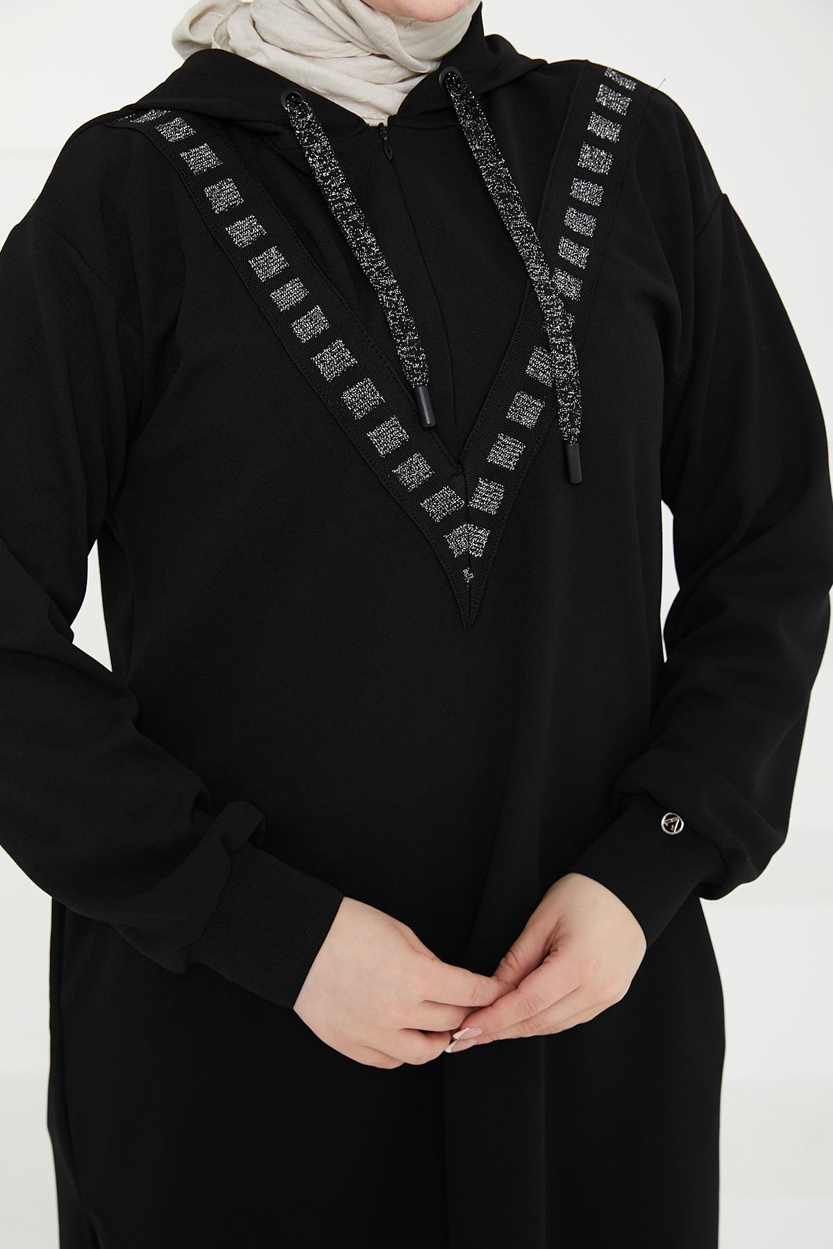 ARMİNE TREND Önden İşleme Detaylı Kapüşonlu Tunik-Siyah 24KT433 ARMİNE TREND Önden İşleme Detaylı Kapüşonlu Tunik-Siyah 24KT433