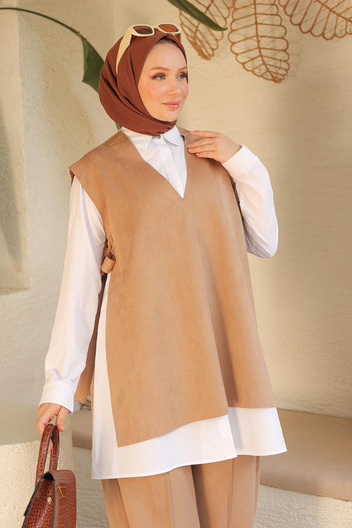 ARMİNE TREND Pantolonlu Gömlek ve Yelekli Üçlü Takım Vizon 24KT601 ARMİNE TREND Pantolonlu Gömlek ve Yelekli Üçlü Takım Vizon 24KT601