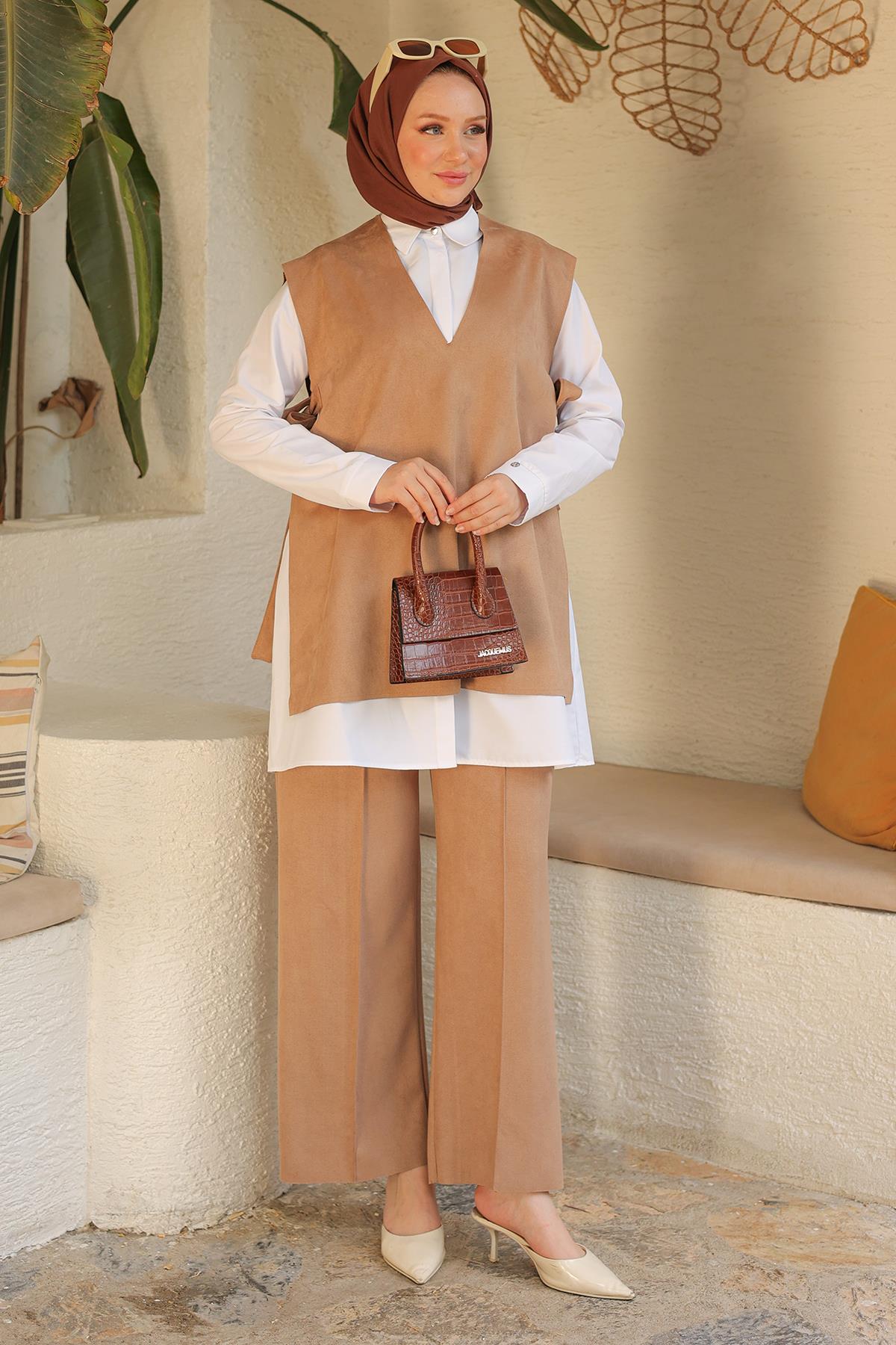 ARMİNE TREND Pantolonlu Gömlek ve Yelekli Üçlü Takım Vizon 24KT601 ARMİNE TREND Pantolonlu Gömlek ve Yelekli Üçlü Takım Vizon 24KT601