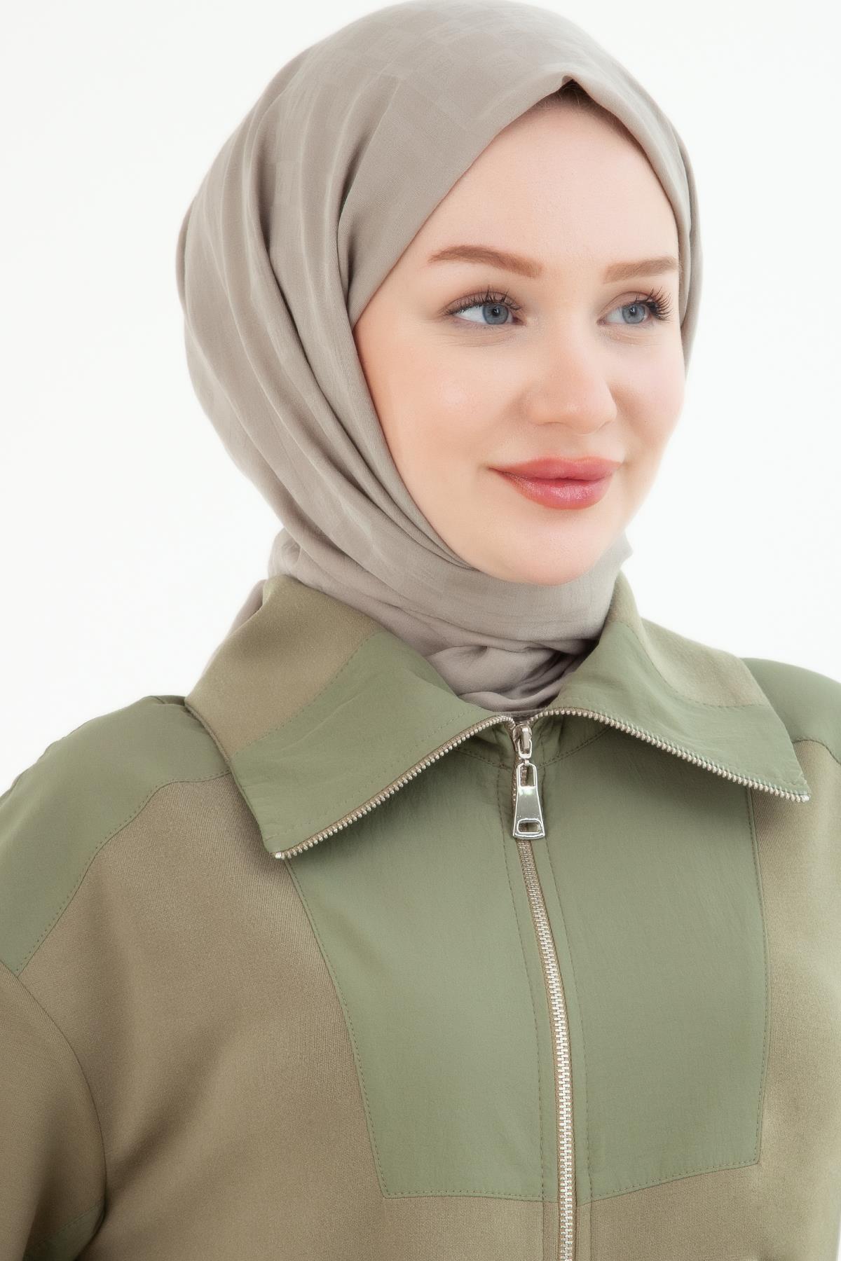 ARMİNE TREND Paraşüt Detaylı Fermuarlı Takım Haki 24YT626 ARMİNE TREND Paraşüt Detaylı Fermuarlı Takım Haki 24YT626
