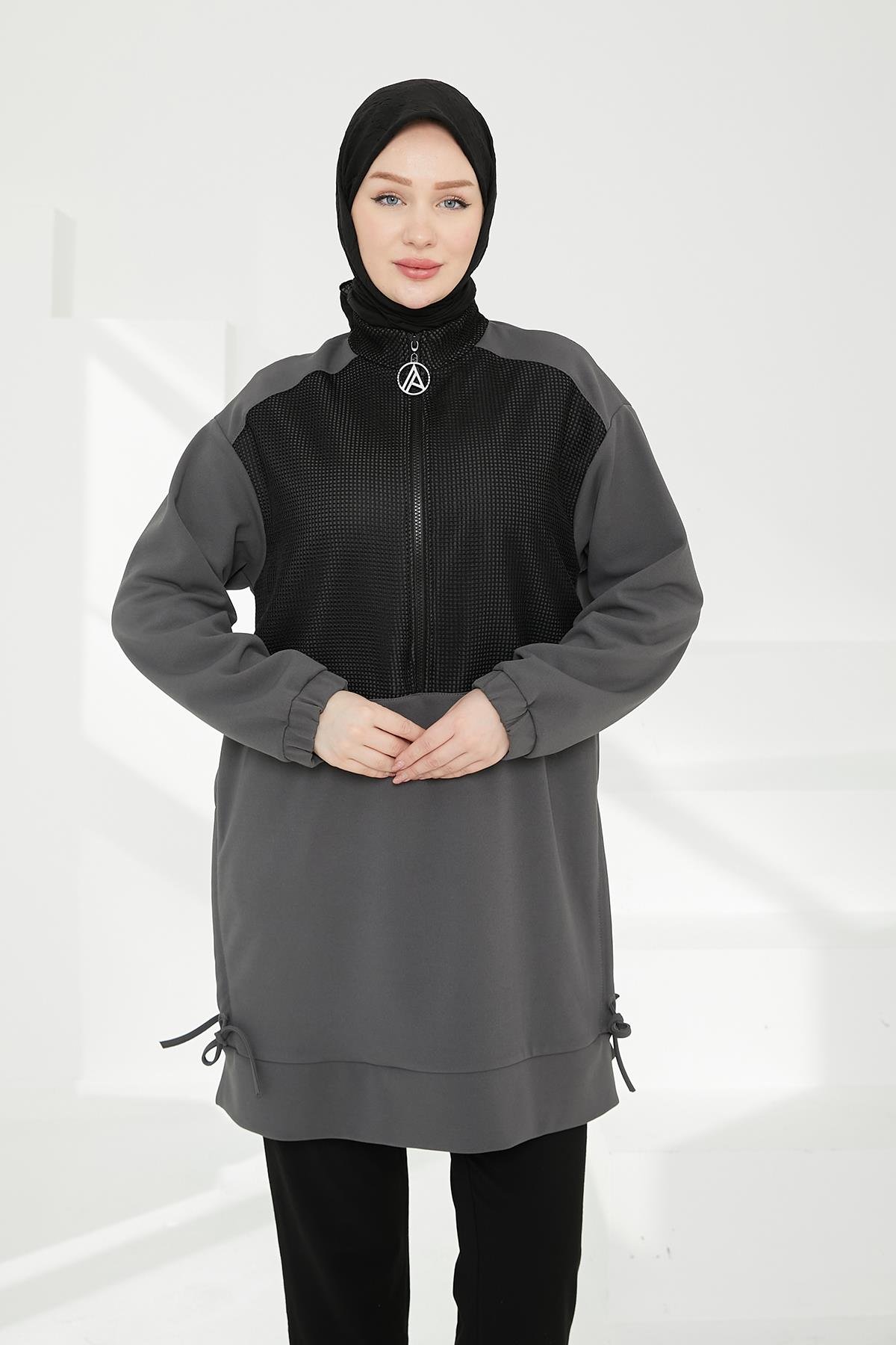 ARMİNE TREND Yarım Fermuarlı File Detaylı Tunik-Gri 24KT434 ARMİNE TREND Yarım Fermuarlı File Detaylı Tunik-Gri 24KT434