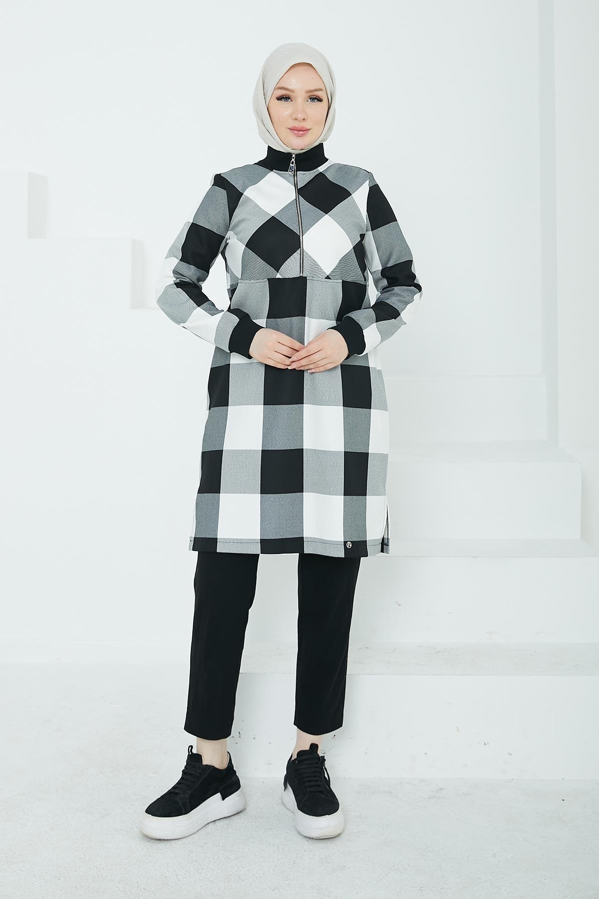 ARMİNE TREND Yarım Fermuarlı Kolları Ribanalı Tunik Siyah Beyaz 24KT416 ARMİNE TREND Yarım Fermuarlı Kolları Ribanalı Tunik Siyah Beyaz 24KT416