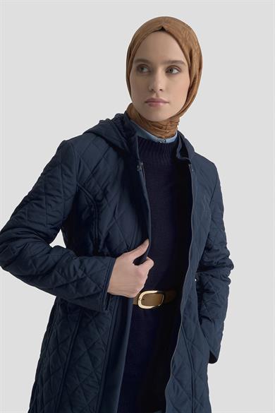 Baklava Desenli Boydan Fermuarlı Kemerli Kapitone Mont Lacivert 25KT706