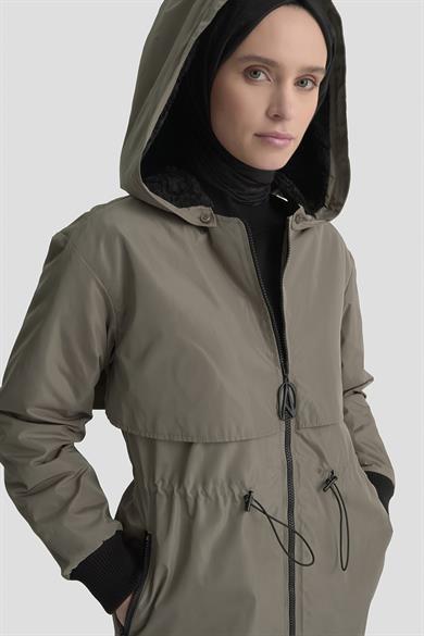 Boydan Fermuarlı Beli Büzgülü Kapüşonlu Paraşüt Kumaş Kap Bej 25KT726