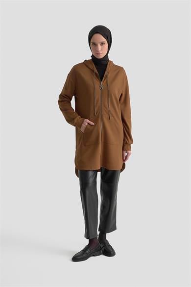 Boydan Fermuarlı Kapüşonu Bağcıklı Kanguru Cepli Tunik Taba 25KT448