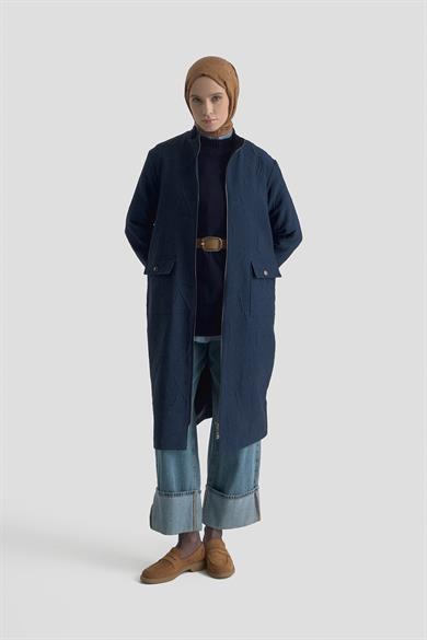 Kabartma Desenli Boydan Fermuarlı Cepli Kapitone Lacivert 25KT524