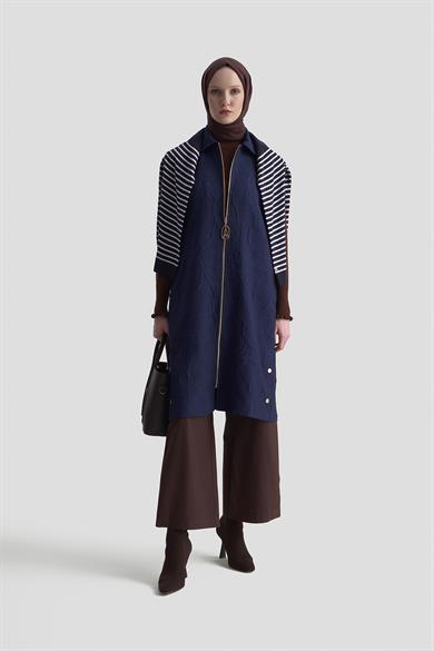 Kabartma Desenli Boydan Fermuarlı Yelek Lacivert 25KT526