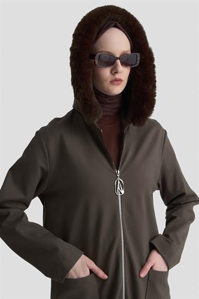 Kapüşonu Kürklü Boydan Fermuarlı Cepli Hırka Vizon 25KT528