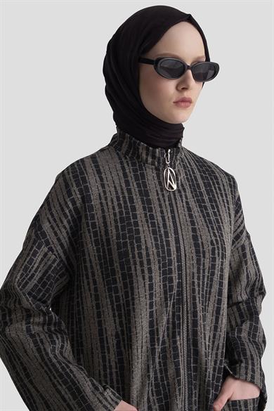 Kendinden Desenli Sim Detaylı Boydan Fermuarlı Cepli Giyçık Siyah 25KT547