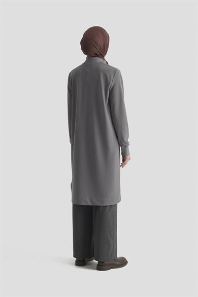 Kolları ve Yakası Ribanalı Yarım Fermuarlı Crep Tunik Gri 25KT456