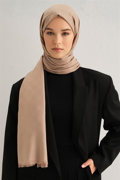 Armine Viscon Kare Desen Şal 03