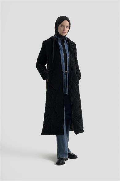 Boydan Fermuarlı Cepli Kapüşonlu Kapitone Mont Siyah 25KT703