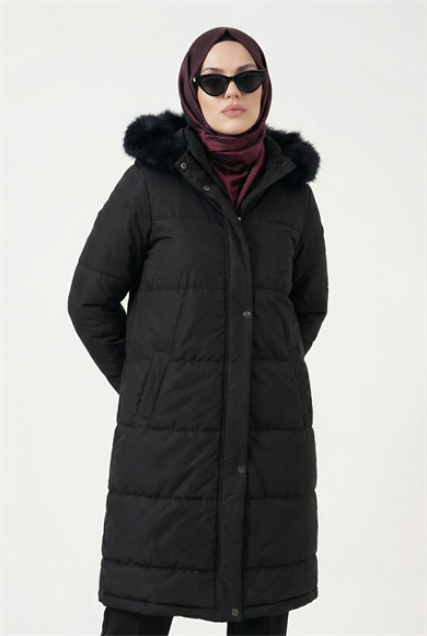 Boydan Fermuarlı Yanları Fermuar Detaylı Kapüşonu Kürklü Mont Siyah 25KT748