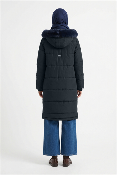 Boydan Fermuarlı Yanları Fermuar Detaylı Kapüşonu Kürklü Mont Lacivert 25KT748