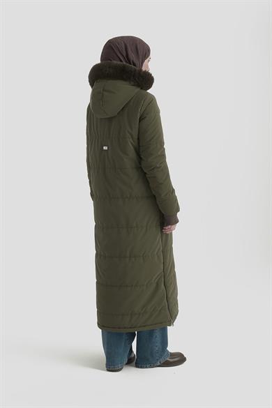 Boydan Fermuarlı Yanları Fermuar Detaylı Kapüşonu Kürklü Mont Haki 25KT744