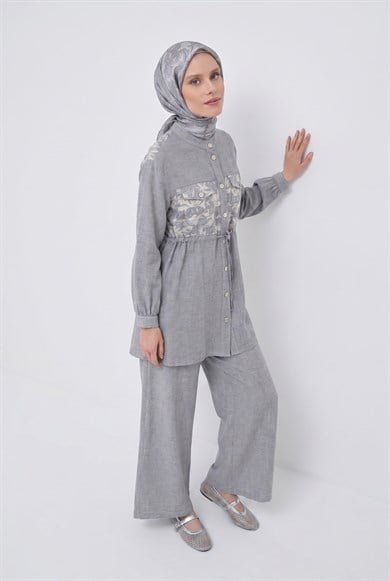 Çiçek Desenli Beli Büzgülü Tunik ve Geniş Paça Pantolonlu Takım İndigo 26YT6156