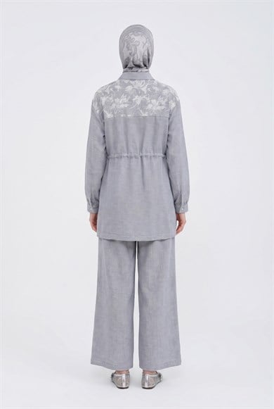 Çiçek Desenli Beli Büzgülü Tunik ve Geniş Paça Pantolonlu Takım İndigo 26YT6156
