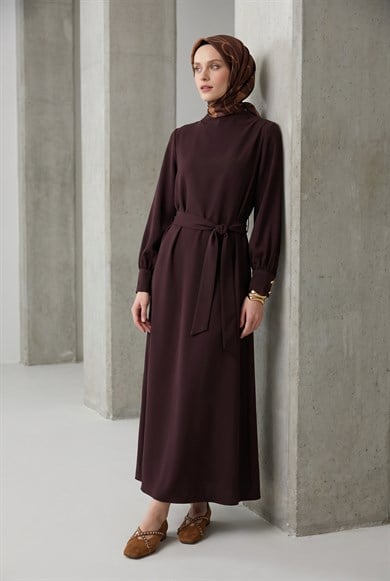 Drape Detaylı Belden Kuşaklı Elbise Kahverengi 26YT904