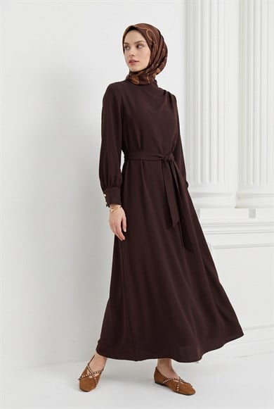 Drape Detaylı Belden Kuşaklı Elbise Kahverengi 26YT904