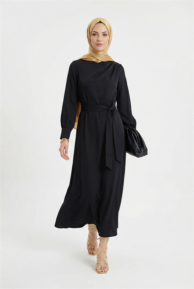 Drape Detaylı Belden Kuşaklı Elbise Siyah 26YT904