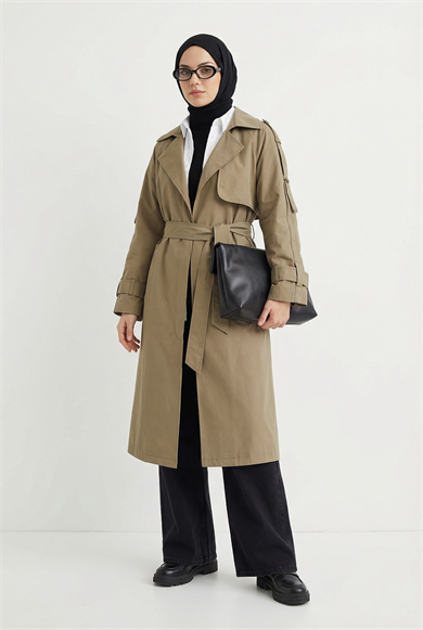 Gizli Düğmeli Belden Kuşaklı Kolu Toka Detaylı Trençkot Haki 26YT701