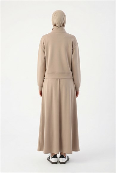 Gold Çıtçıtlı Cep Detaylı Etekli İkili Takım Bej 26YT604
