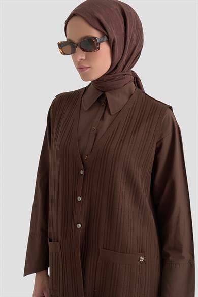 Kendinden Desenli Düğmeli Triko Yelek Kahverengi 25YTD568